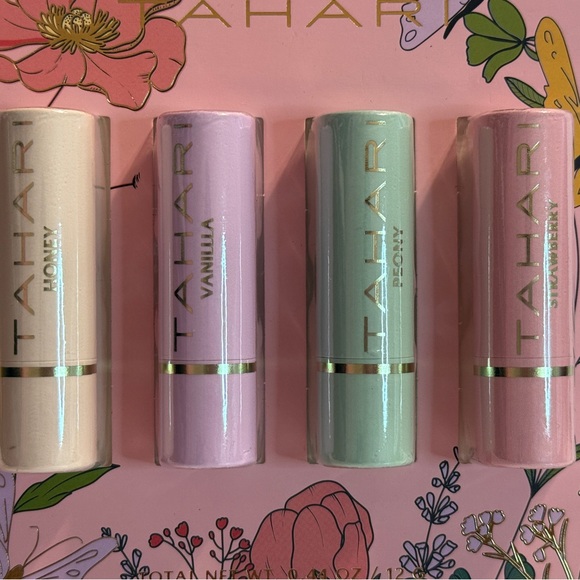 🆕 Tahari Lip Balm Set - Cream, Purple, Green, Pink 🆕 - Picture 3 of 5